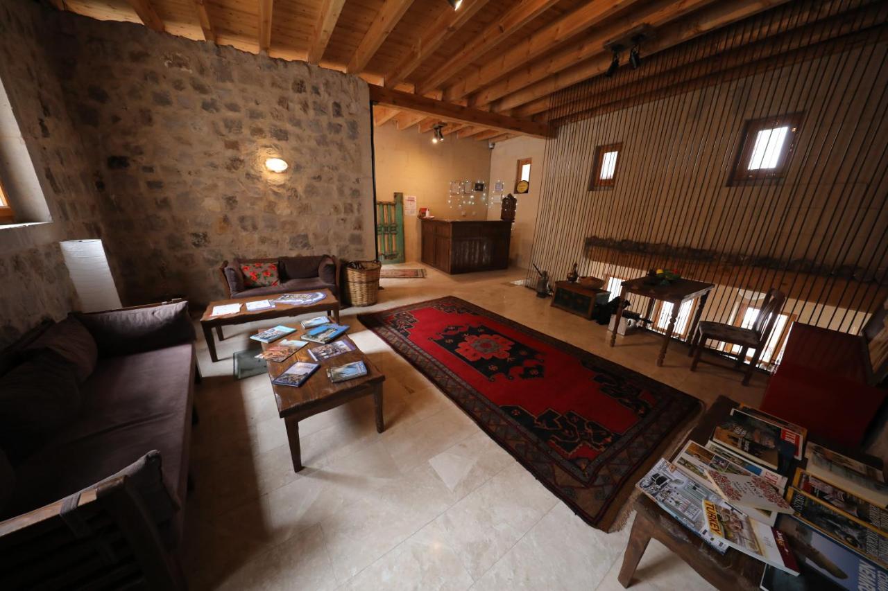 Helike Cave Suites Uchisar Exterior photo