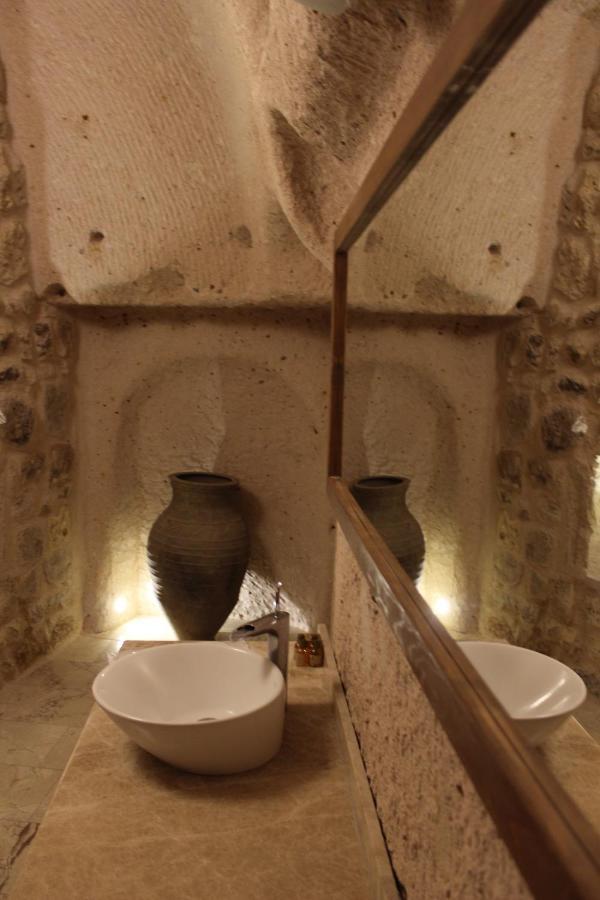 Helike Cave Suites Uchisar Exterior photo