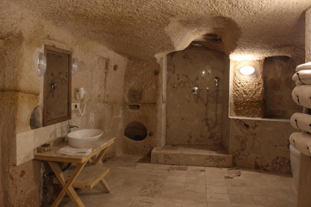 Helike Cave Suites Uchisar Exterior photo