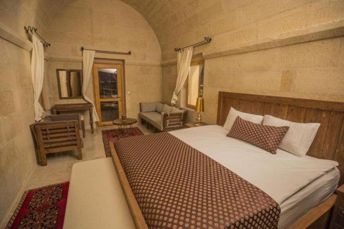 Helike Cave Suites Uchisar Exterior photo