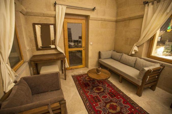 Helike Cave Suites Uchisar Exterior photo