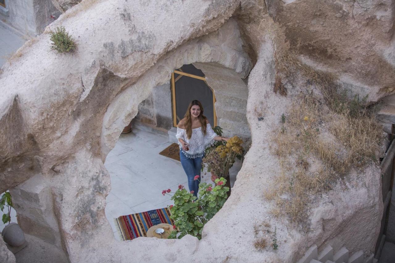 Helike Cave Suites Uchisar Exterior photo